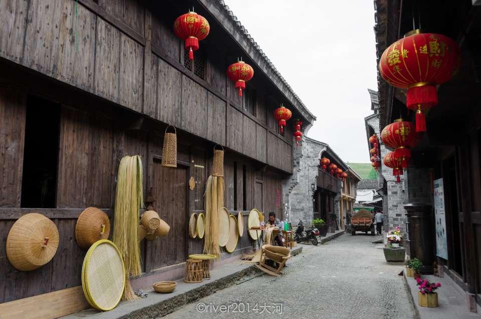 泸州市古蔺县年产值100亿包材园区投产